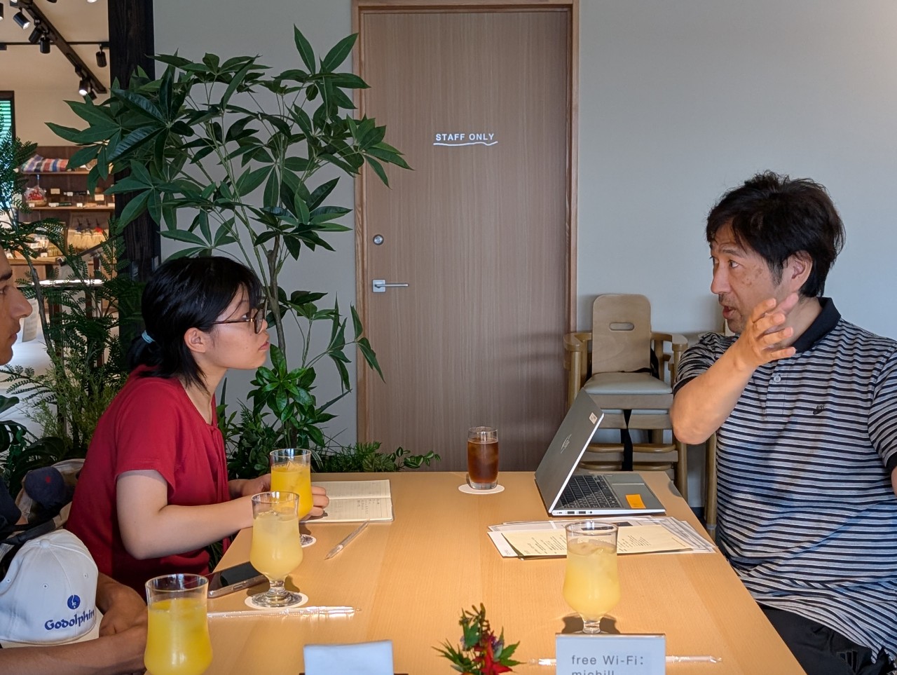 種差海岸のことからミチル種差のことまでお話しを聞かせていただきました！💭
もともとmichillTANESASHIの場所には旅館だったそうです。
種差の魅力を地元の人、観光客の方に知ってほしいということで、種差を選んだそうです。