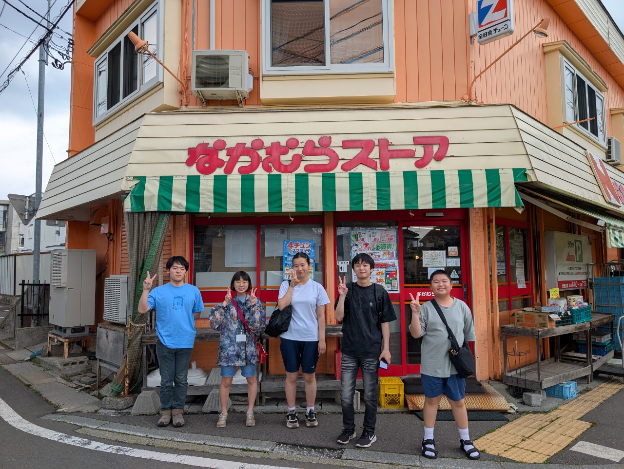 取材に行った、こまちラボのメンバー