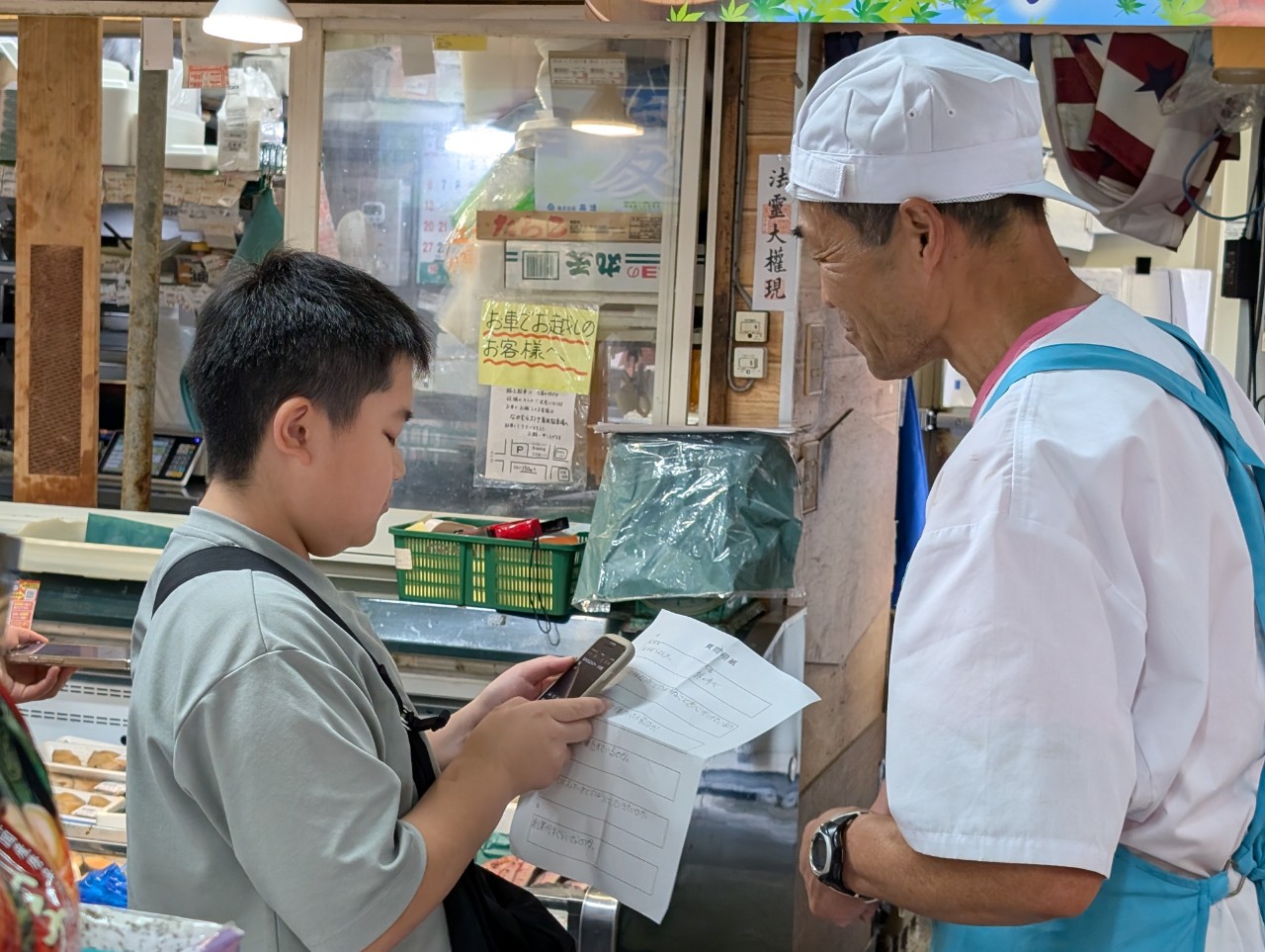取材をしている僕（左）受けている坂さん（右）