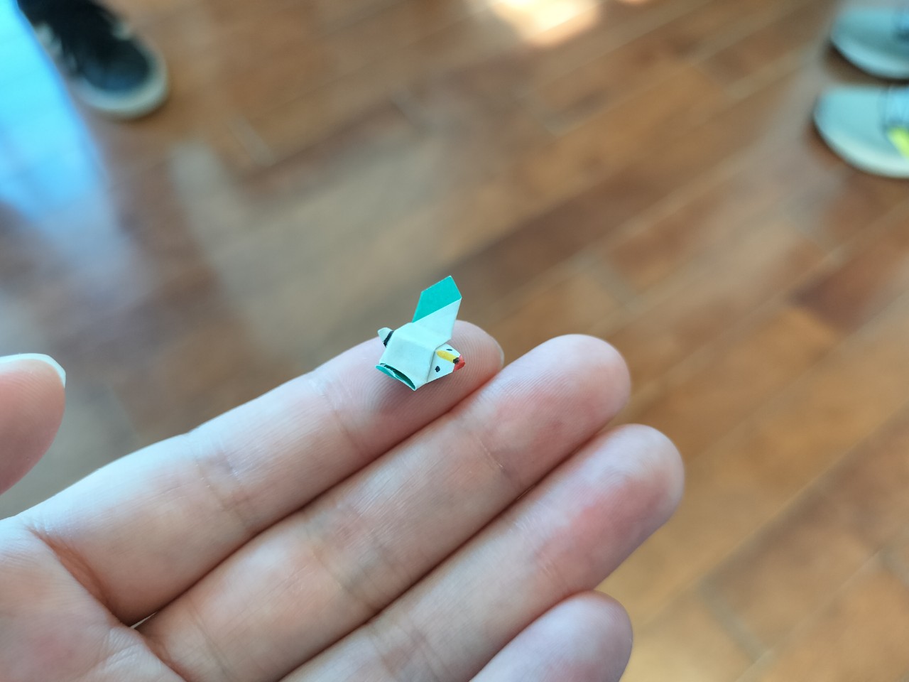 こんなに小さな折り紙どうやって折ってるんだろ？🤔