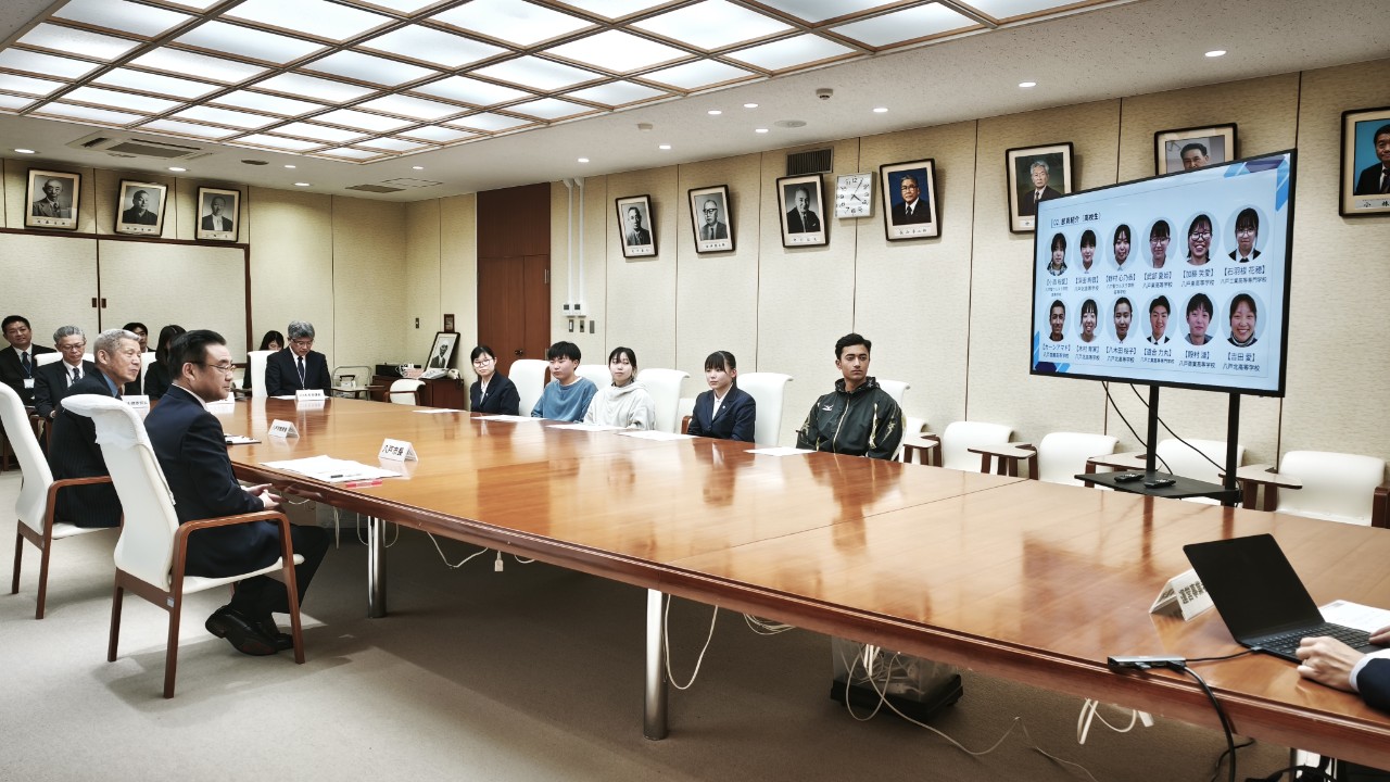 まずは、今年度活動してきた部員の紹介を行いました。